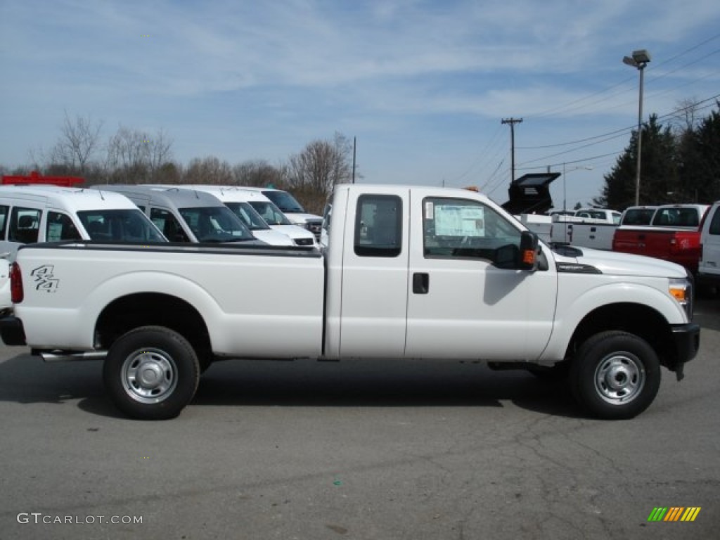 2012 F350 Super Duty XL SuperCab 4x4 - Oxford White / Steel photo #1