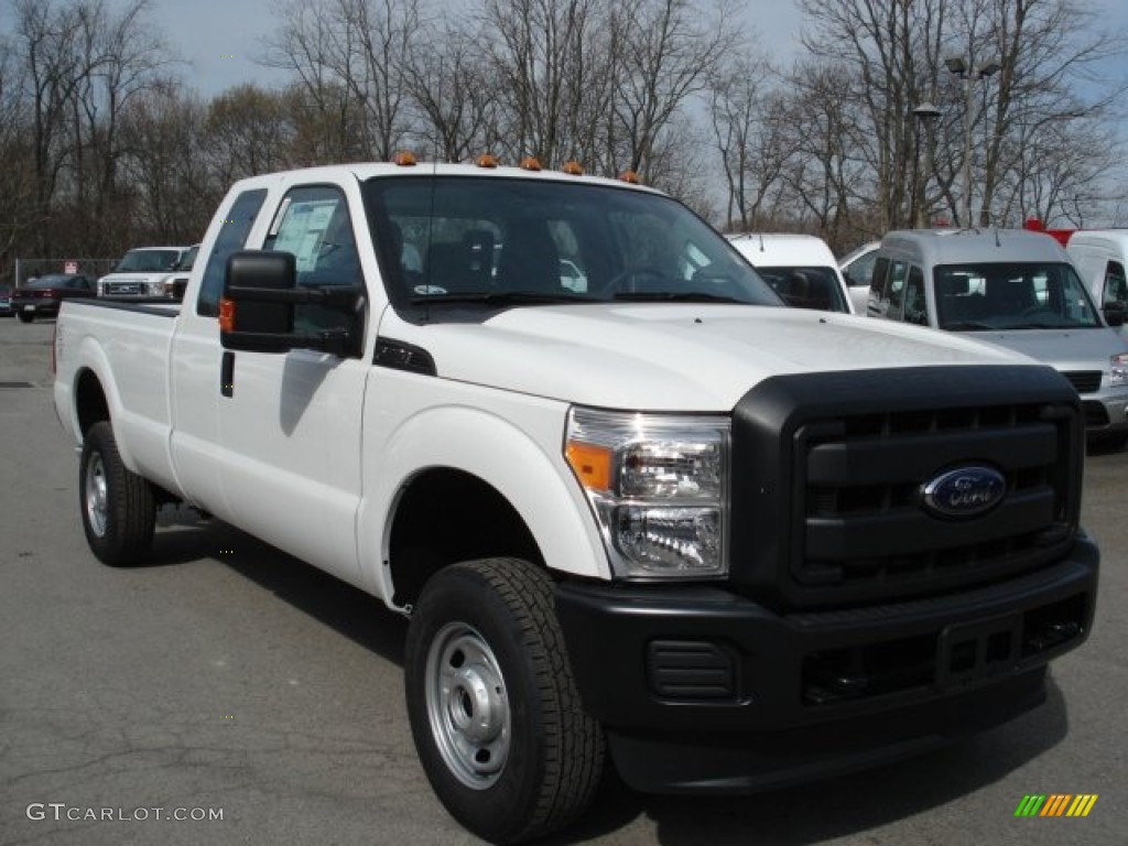 2012 F350 Super Duty XL SuperCab 4x4 - Oxford White / Steel photo #2