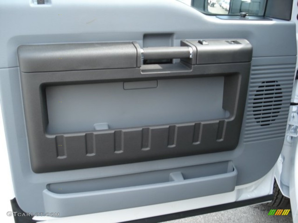 2012 F350 Super Duty XL SuperCab 4x4 - Oxford White / Steel photo #12