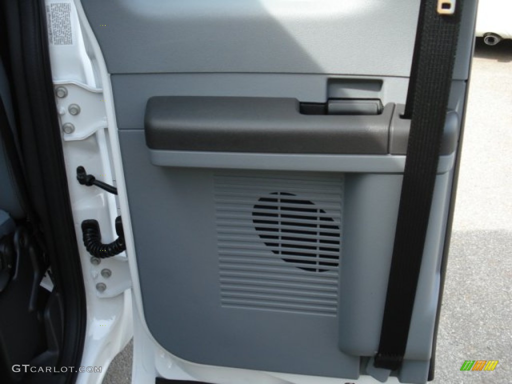 2012 F350 Super Duty XL SuperCab 4x4 - Oxford White / Steel photo #14