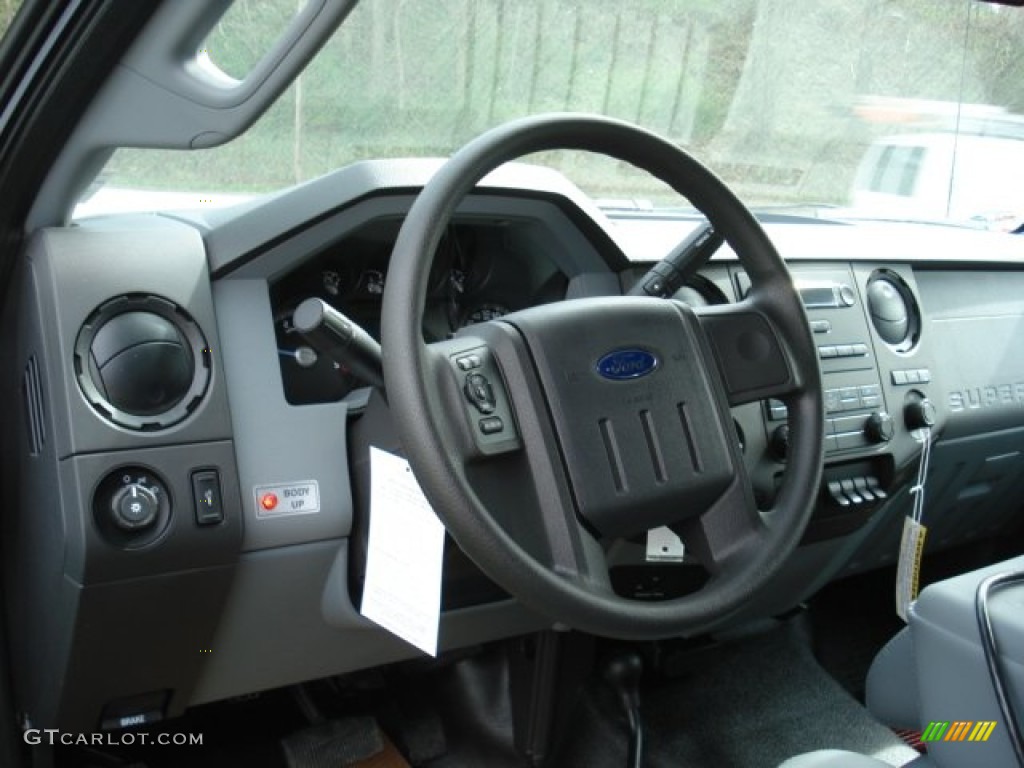 2012 Ford F550 Super Duty XL Regular Cab 4x4 Dump Truck Steel Steering Wheel Photo #62795431