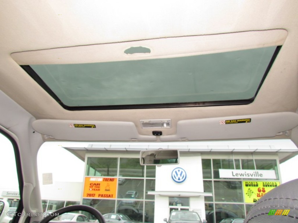 2002 EuroVan GLS - Arctic White / Gray photo #18