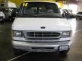 Oxford White - E Series Van E150 Commercial Photo No. 2