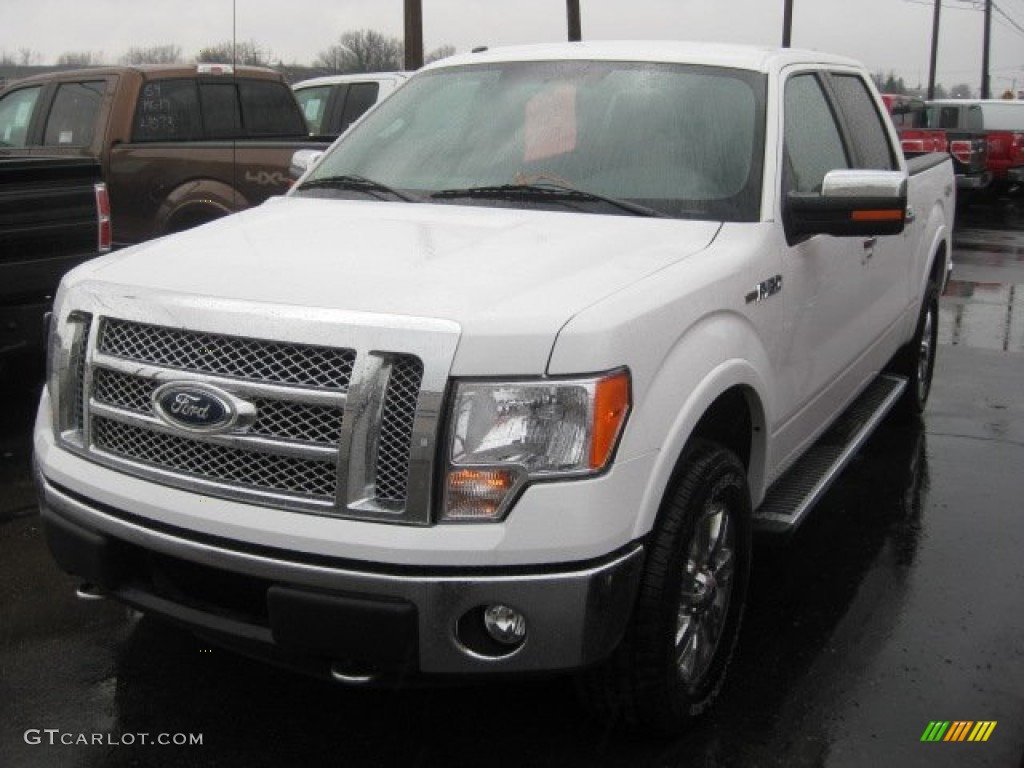 2011 F150 Lariat SuperCrew 4x4 - Oxford White / Black photo #1