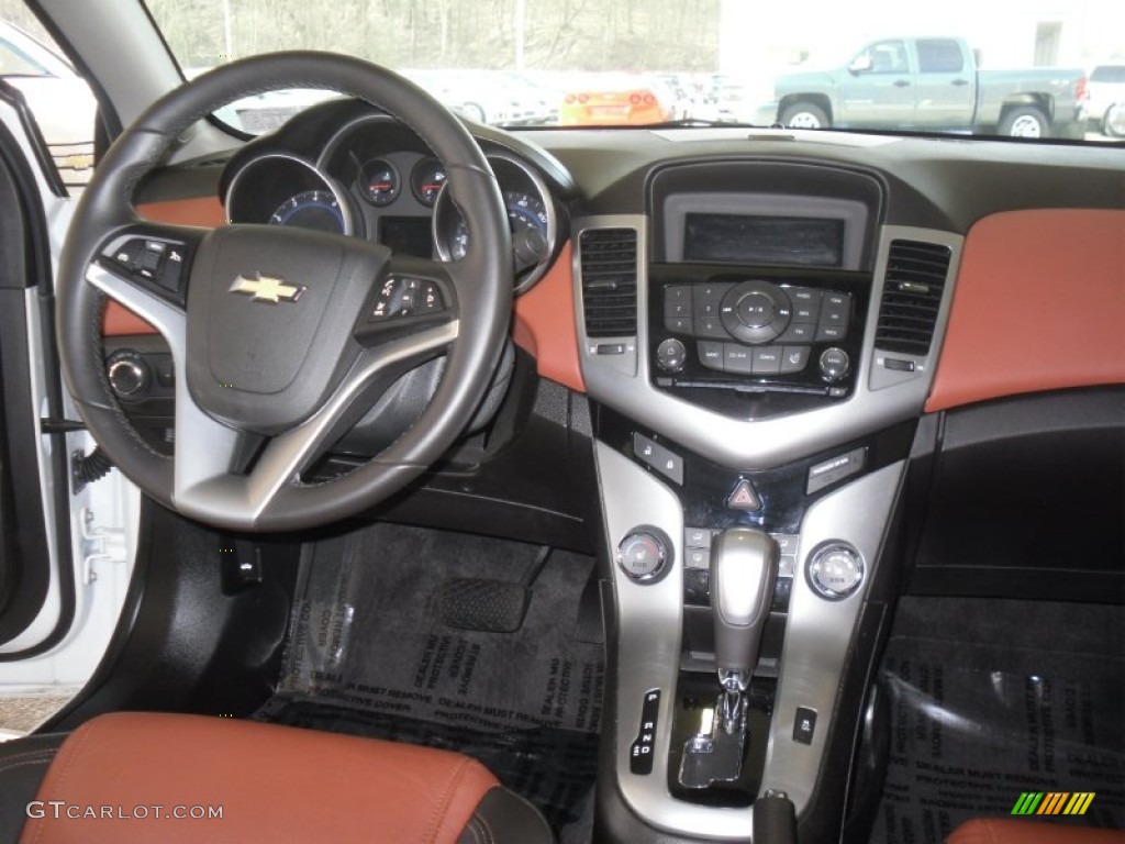 2011 Chevrolet Cruze LT Jet Black/Brick Leather Dashboard Photo #62809189