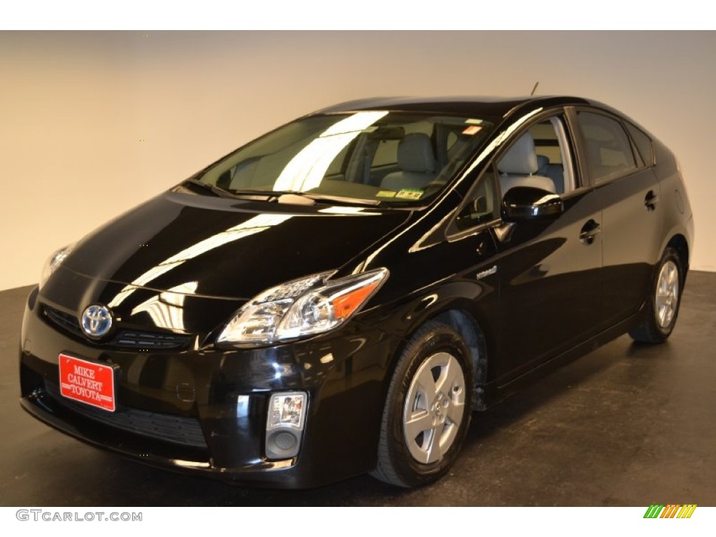 2010 Prius Hybrid V - Black / Dark Gray photo #1
