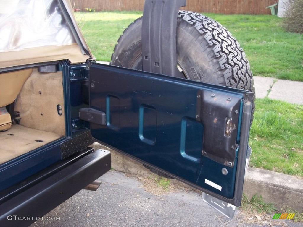 1997 Wrangler SE 4x4 - Emerald Green Pearl / Tan photo #55