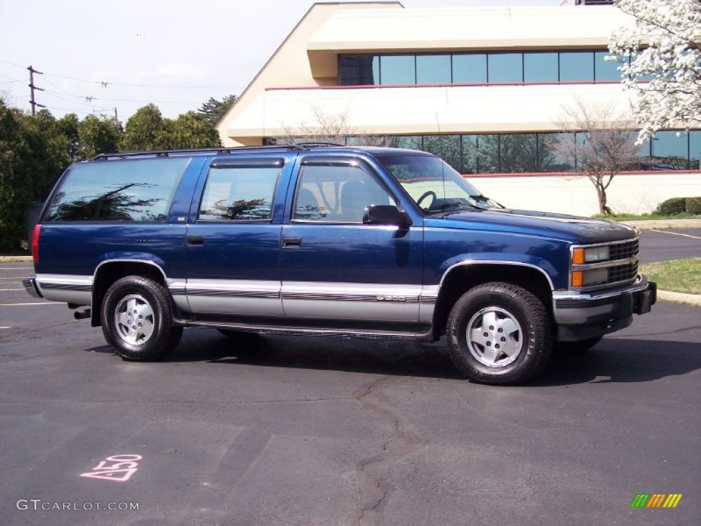 Indigo Blue Metallic 1993 Chevrolet Suburban K1500 4x4 Exterior Photo #62809954