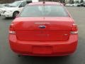 Vermillion Red - Focus SE Sedan Photo No. 4