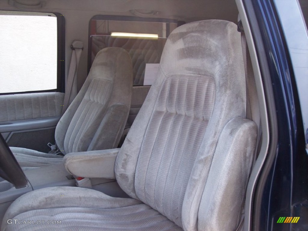 1993 Chevrolet Suburban K1500 4x4 Interior Color Photos