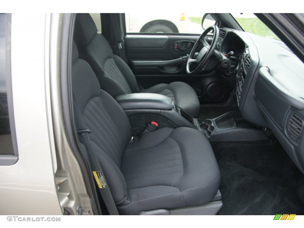 2003 Blazer LS 4x4 - Sandalwood Metallic / Graphite photo #14