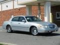 2002 Silver Frost Metallic Lincoln Town Car Signature  photo #2