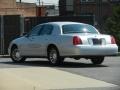 2002 Silver Frost Metallic Lincoln Town Car Signature  photo #4