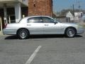 2002 Silver Frost Metallic Lincoln Town Car Signature  photo #13
