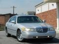 2002 Silver Frost Metallic Lincoln Town Car Signature  photo #14