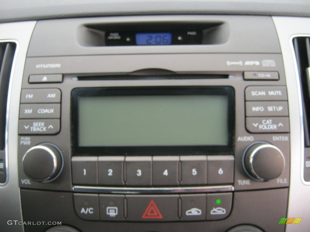 2009 Hyundai Sonata SE Audio System Photos