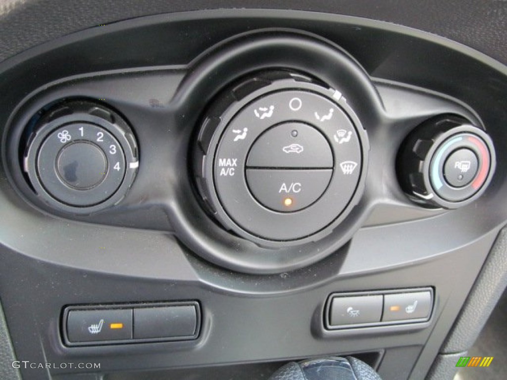 2011 Ford Fiesta SEL Sedan Controls Photo #62817112