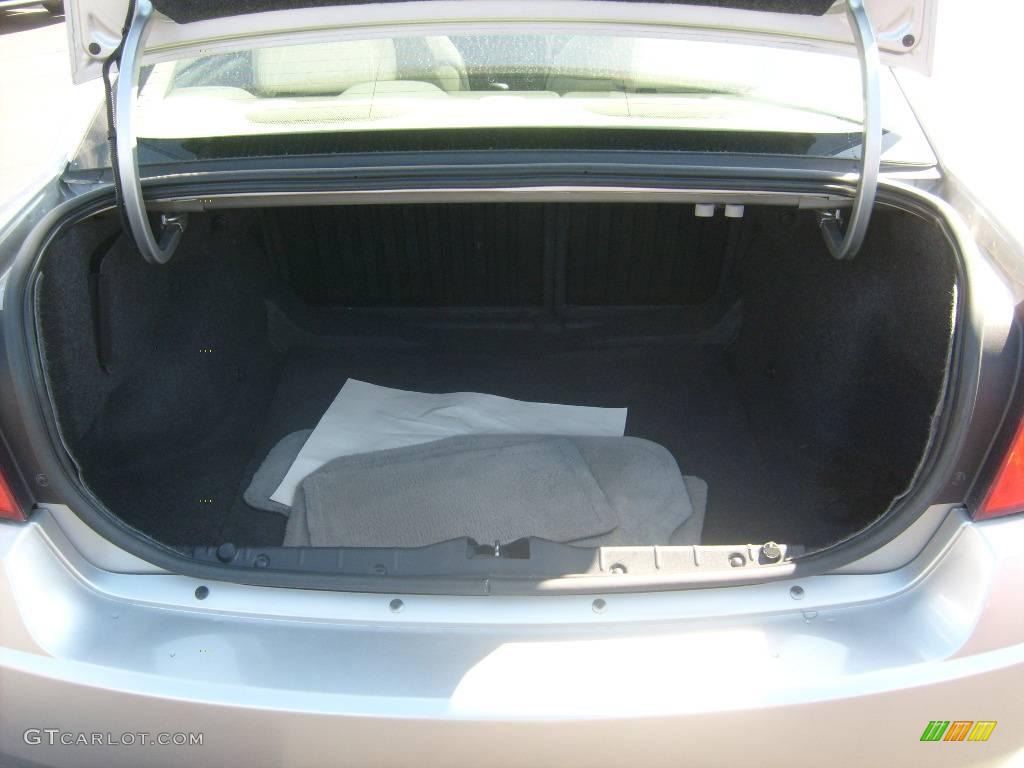 2006 Malibu LTZ Sedan - Silverstone Metallic / Titanium Gray photo #16