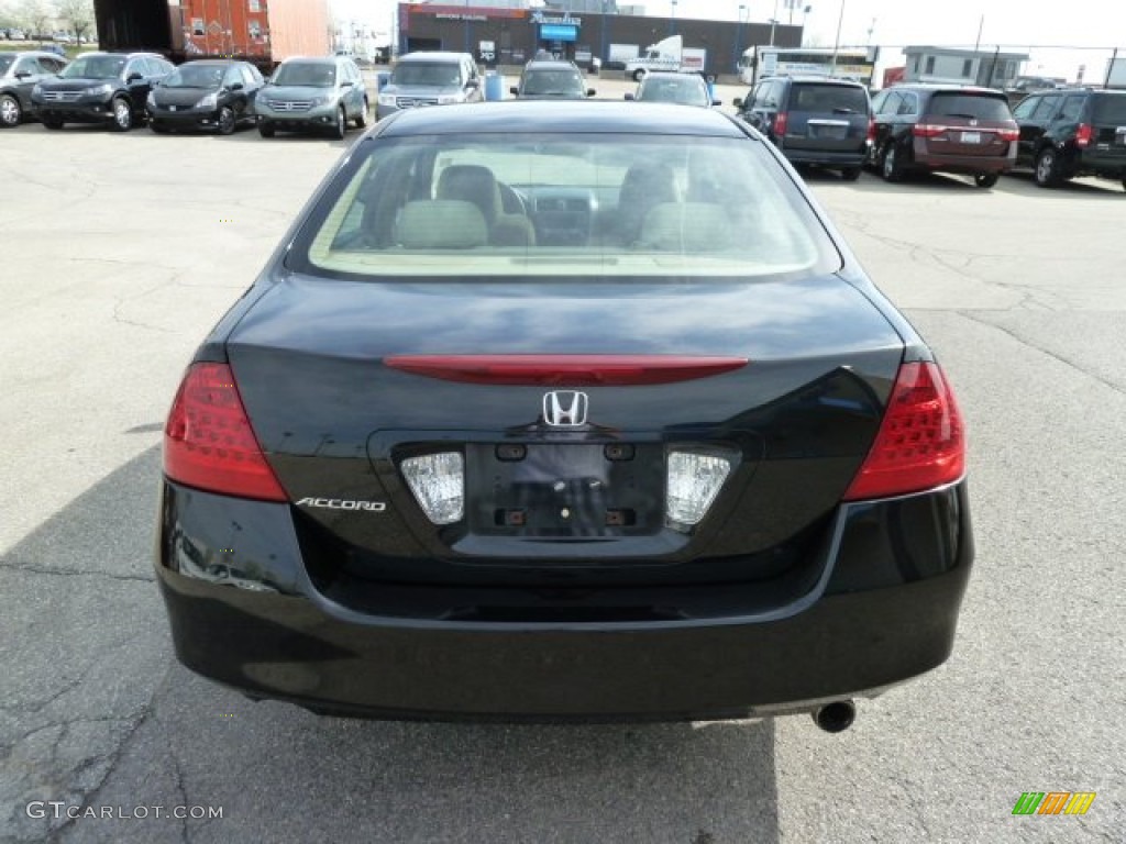 2006 Accord EX Sedan - Nighthawk Black Pearl / Ivory photo #4
