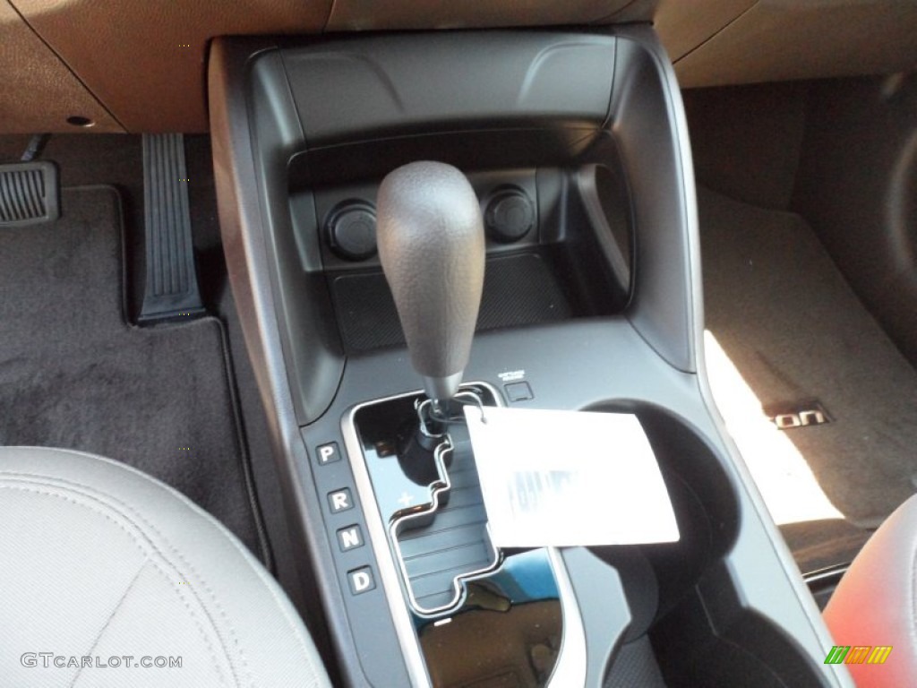 2012 Hyundai Tucson GL Transmission Photos