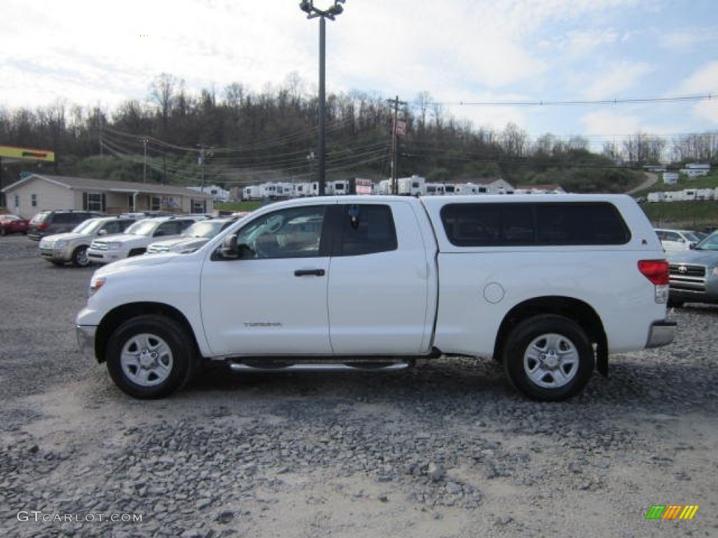 2010 Tundra Double Cab 4x4 - Super White / Graphite Gray photo #4