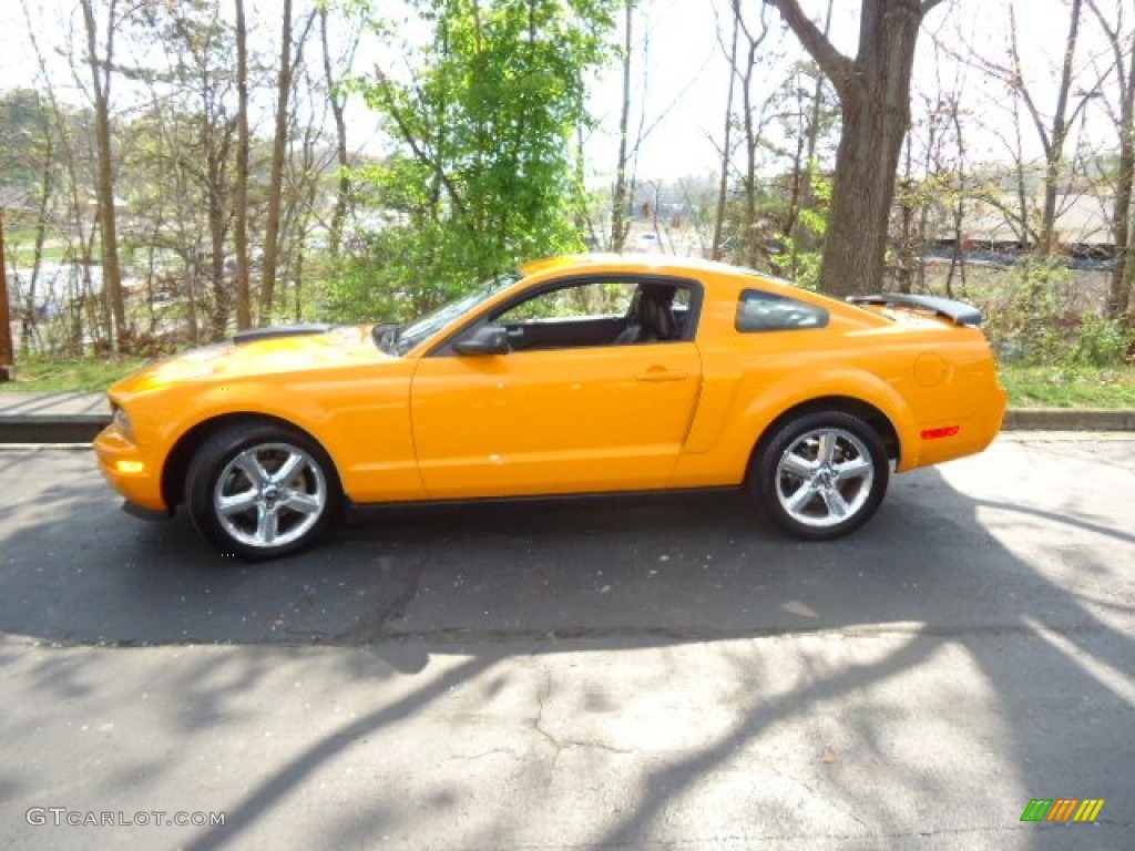 2008 Mustang V6 Premium Coupe - Grabber Orange / Dark Charcoal photo #4