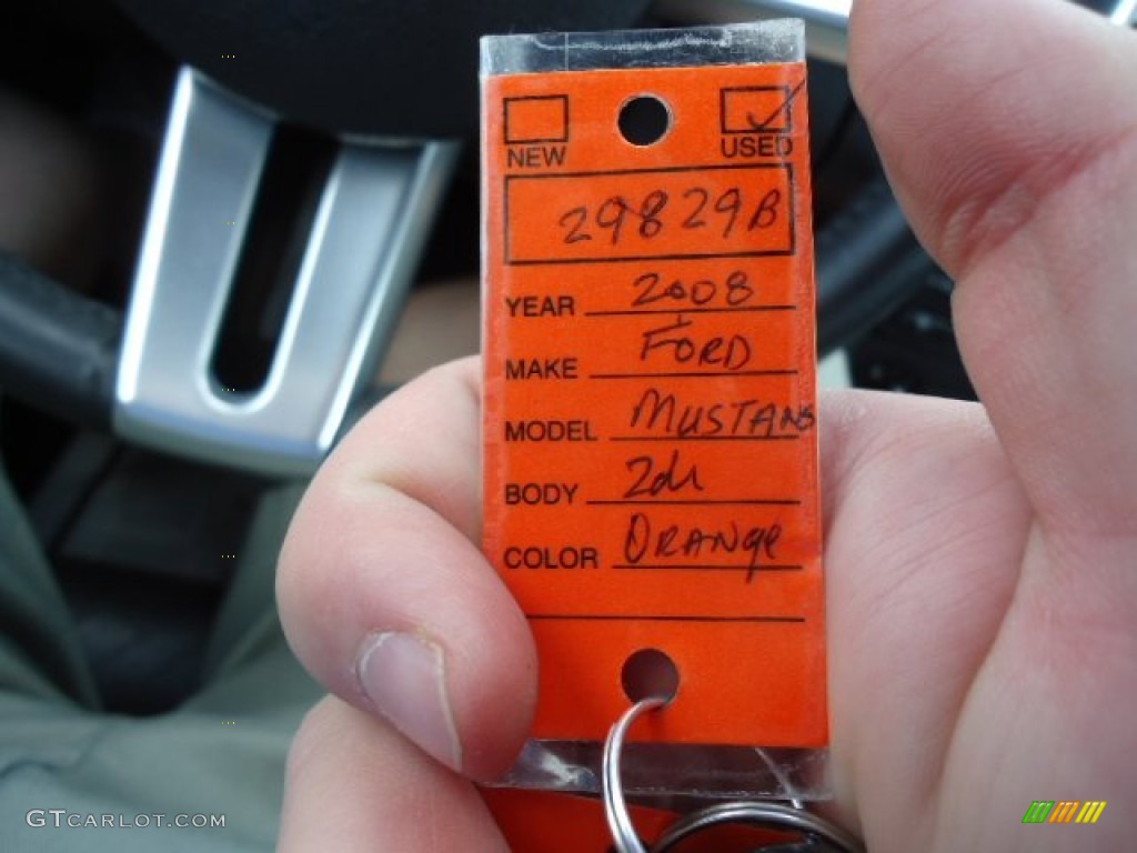 2008 Mustang V6 Premium Coupe - Grabber Orange / Dark Charcoal photo #32