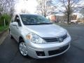 Brillant Silver - Versa 1.8 S Hatchback Photo No. 1