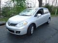 Brillant Silver - Versa 1.8 S Hatchback Photo No. 3