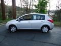 Brillant Silver - Versa 1.8 S Hatchback Photo No. 4