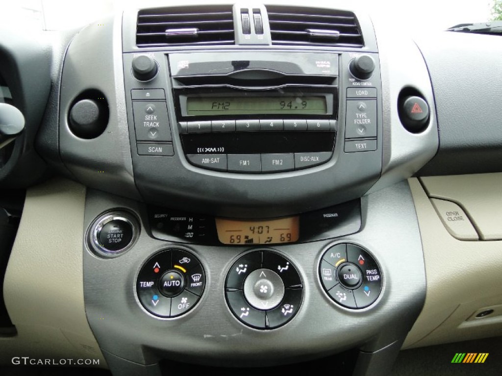 2011 Toyota RAV4 Limited Controls Photos