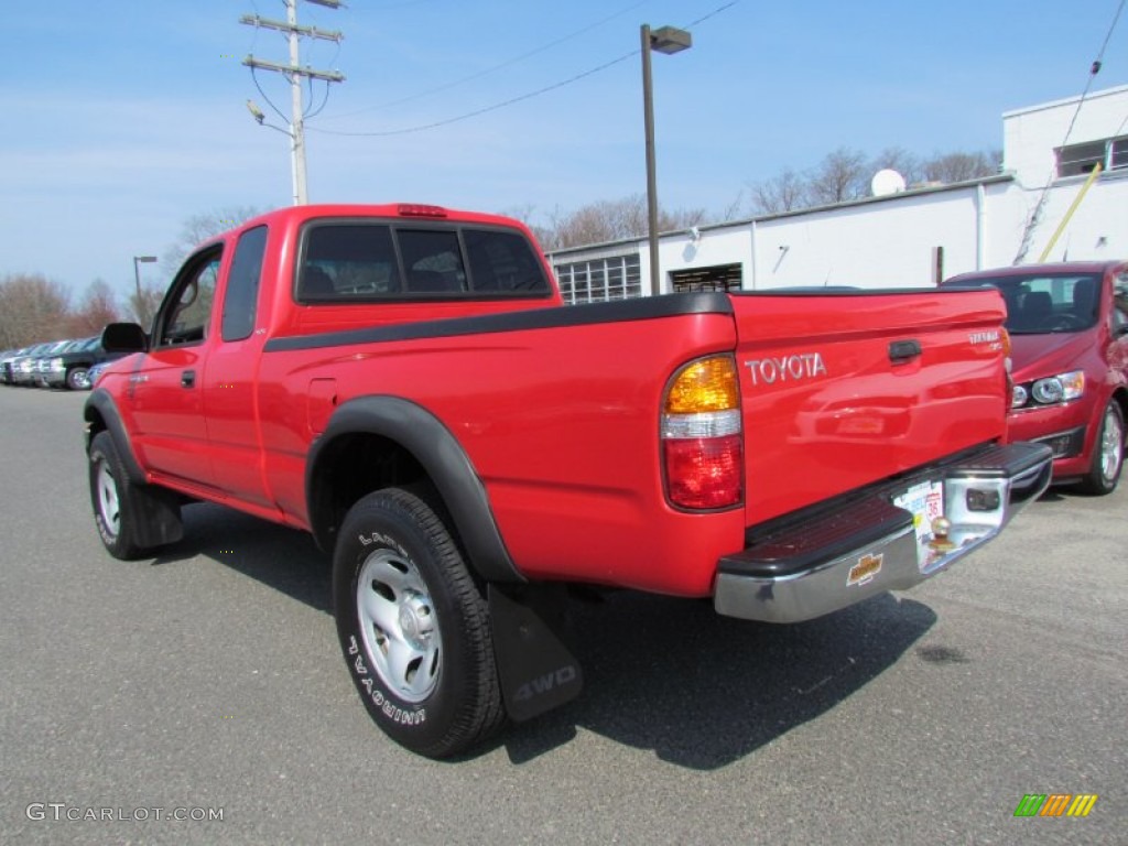2002 Tacoma Xtracab 4x4 - Radiant Red / Charcoal photo #5