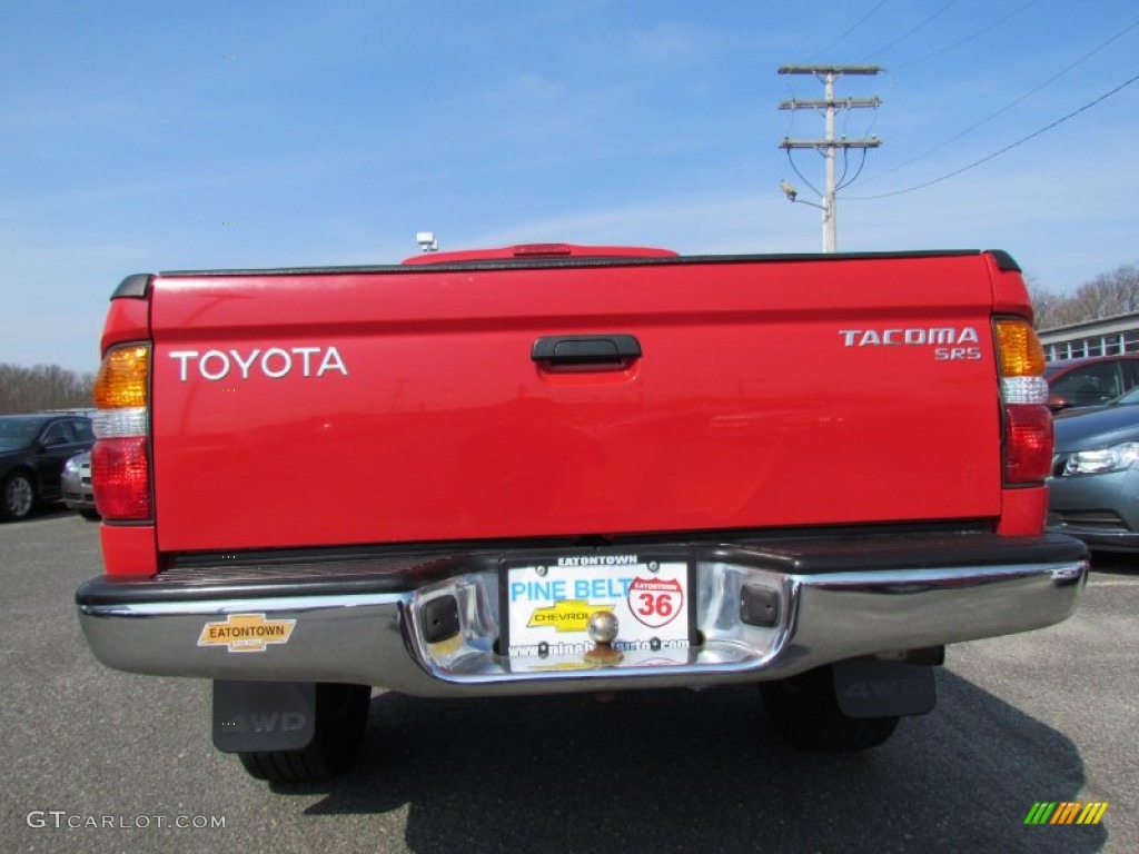 2002 Tacoma Xtracab 4x4 - Radiant Red / Charcoal photo #6