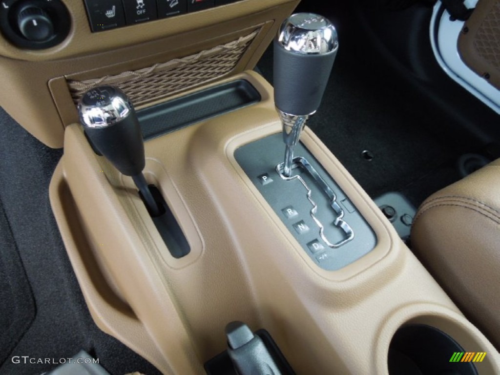 2012 Jeep Wrangler Unlimited Sahara 4x4 Transmission Photos