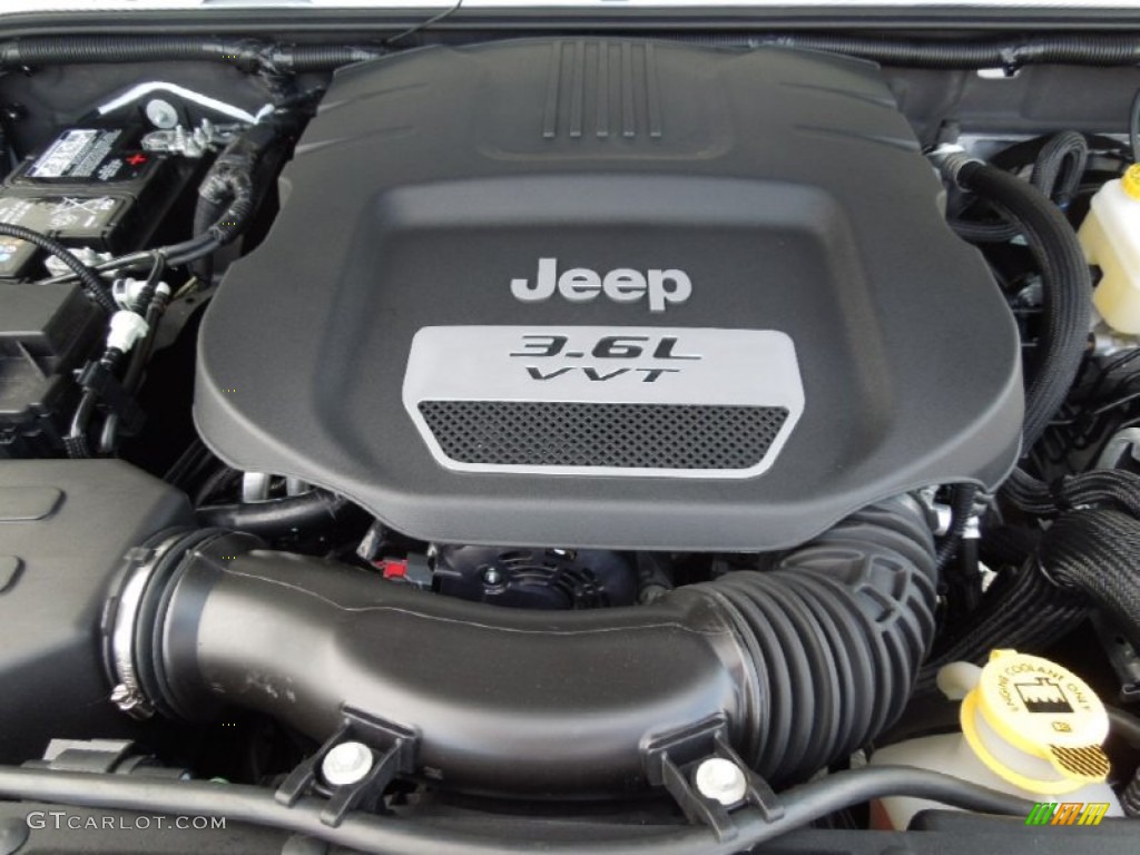 2012 Jeep Wrangler Unlimited Sahara 4x4 3.6 Liter DOHC 24-Valve VVT Pentastar V6 Engine Photo #62836986
