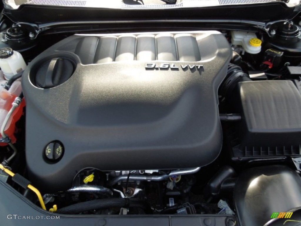 2012 Avenger R/T - Black / Black/Silver/Red photo #26