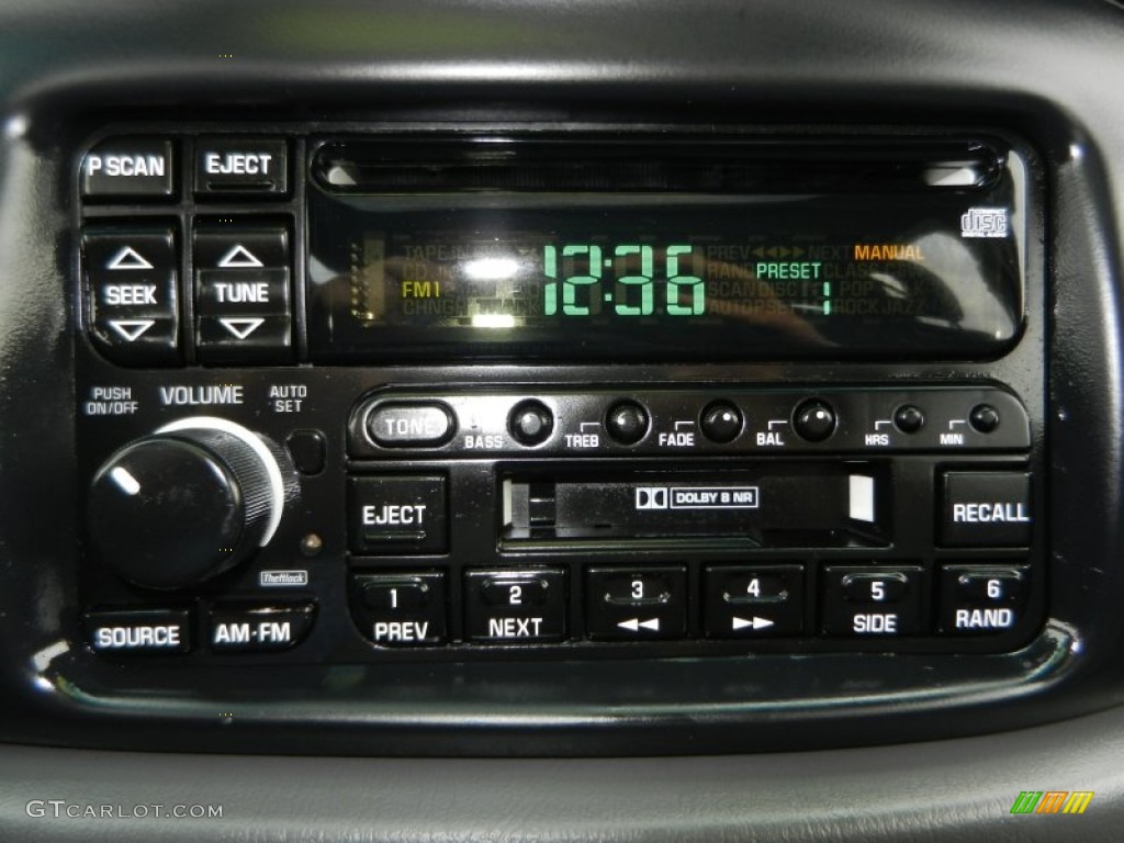 2003 Buick Regal LS Audio System Photo #62837922