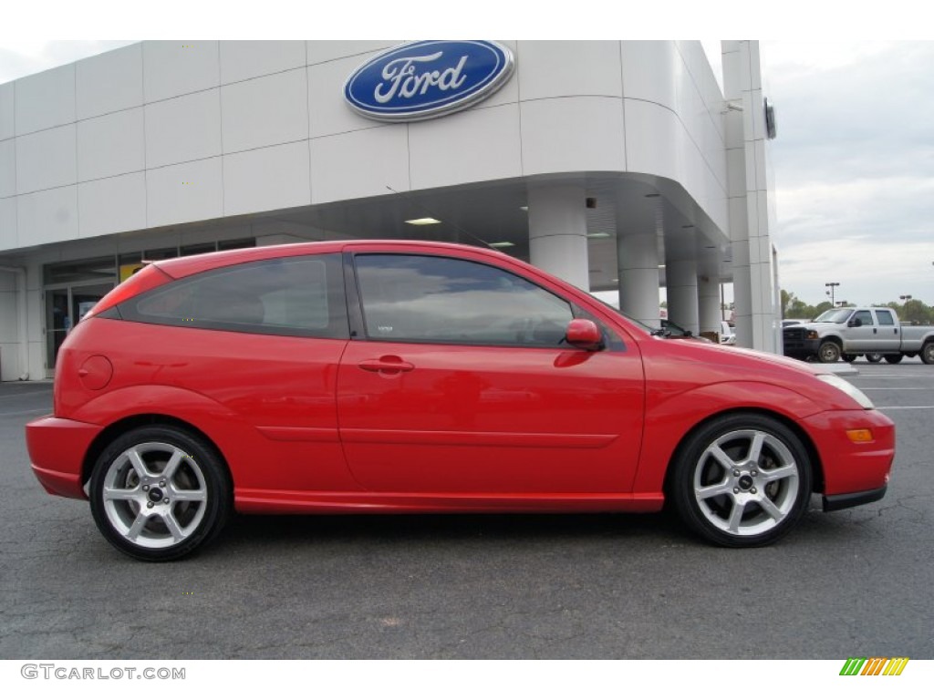 2004 Focus SVT Coupe - Infra-Red / Black/Red photo #1