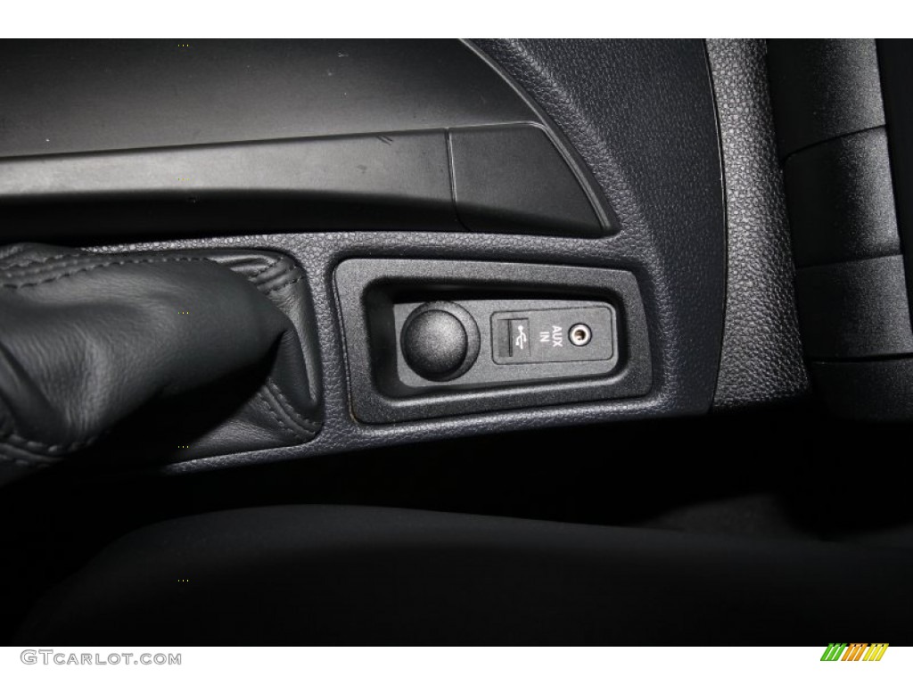 2008 1 Series 135i Coupe - Alpine White / Black photo #25