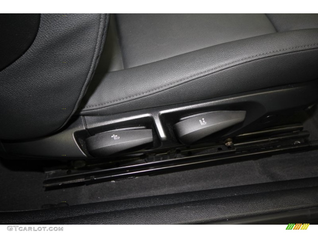 2008 1 Series 135i Coupe - Alpine White / Black photo #33
