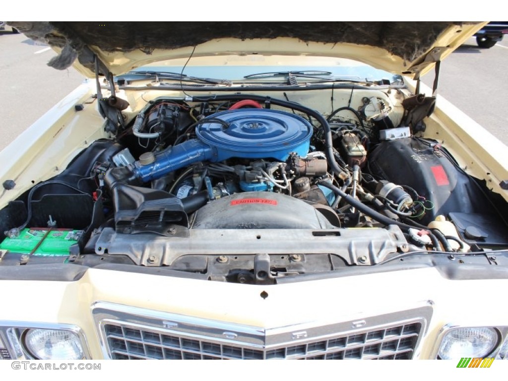 1978 Ford LTD Wagon 7.5 Liter OHV 16-Valve V8 Engine Photo #62843620