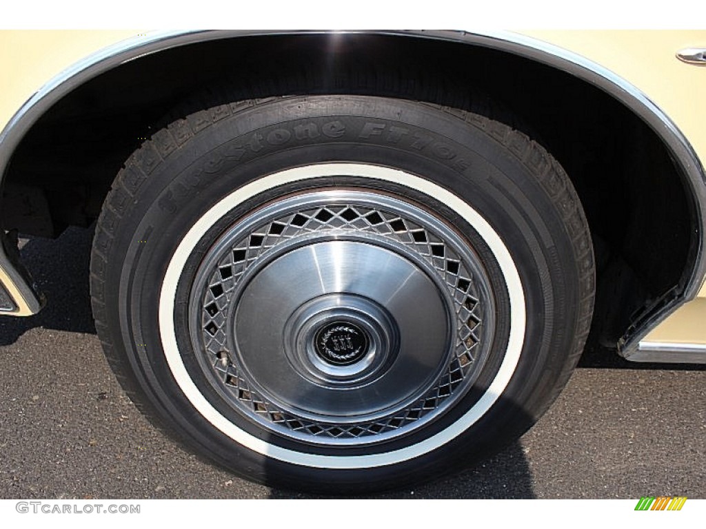 1978 Ford LTD Wagon Wheel Photos