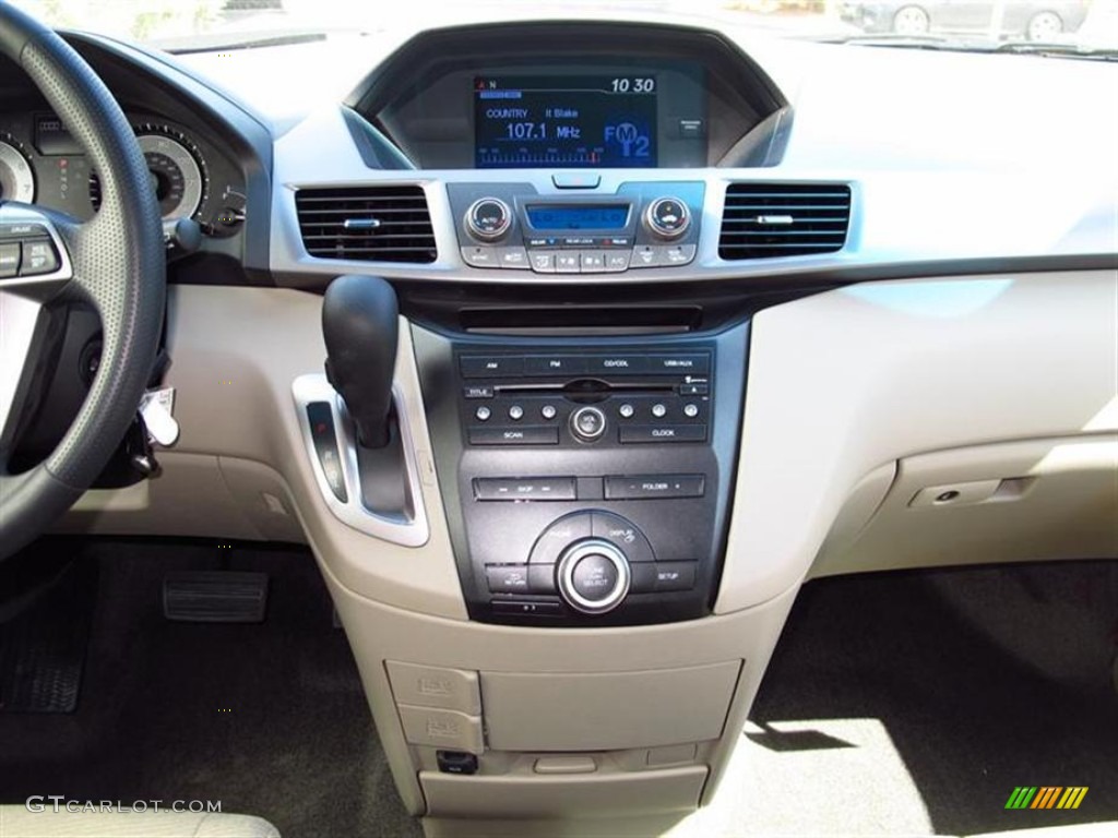 2012 Honda Odyssey EX Controls Photo #62843872