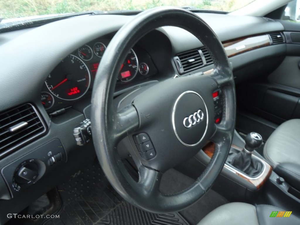 2004 Audi Allroad 2.7T quattro Avant Platinum/Saber Black Steering Wheel Photo #62845690