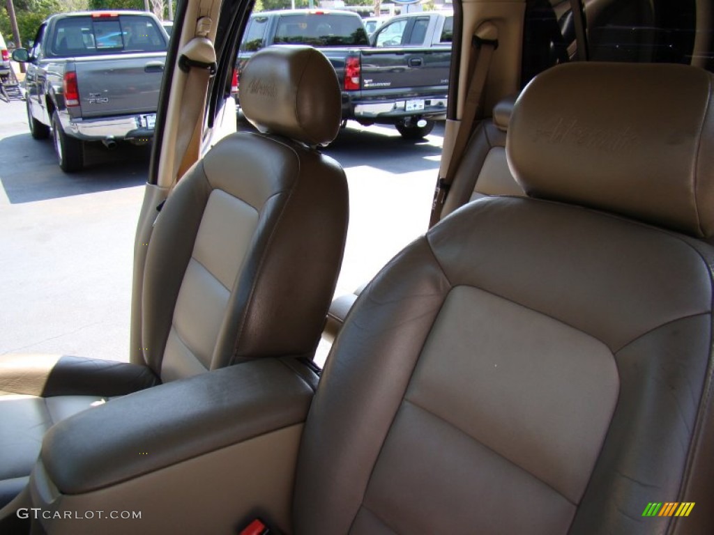 2005 Explorer Sport Trac Adrenalin - Black Clearcoat / Medium Dark Flint photo #11