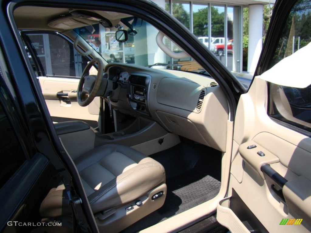 2005 Explorer Sport Trac Adrenalin - Black Clearcoat / Medium Dark Flint photo #14