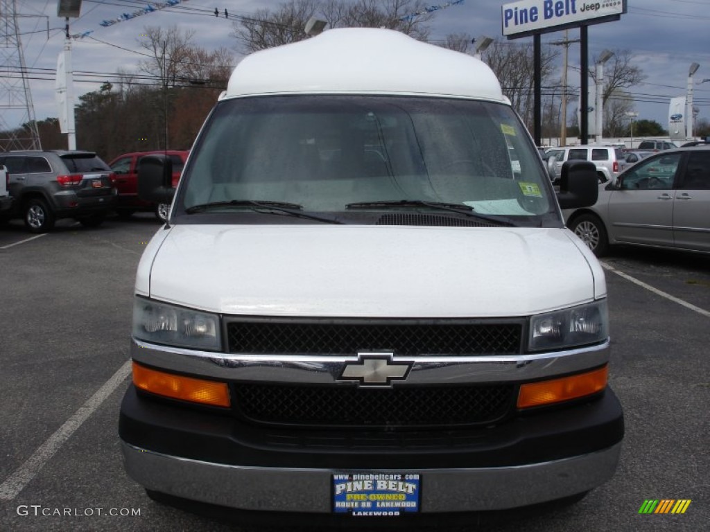 2003 Express 1500 Passenger Conversion Van - Summit White / Medium Dark Pewter photo #2