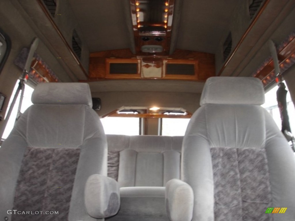 2003 Express 1500 Passenger Conversion Van - Summit White / Medium Dark Pewter photo #11
