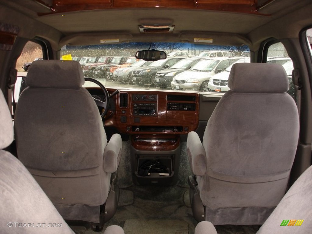 2003 Express 1500 Passenger Conversion Van - Summit White / Medium Dark Pewter photo #15