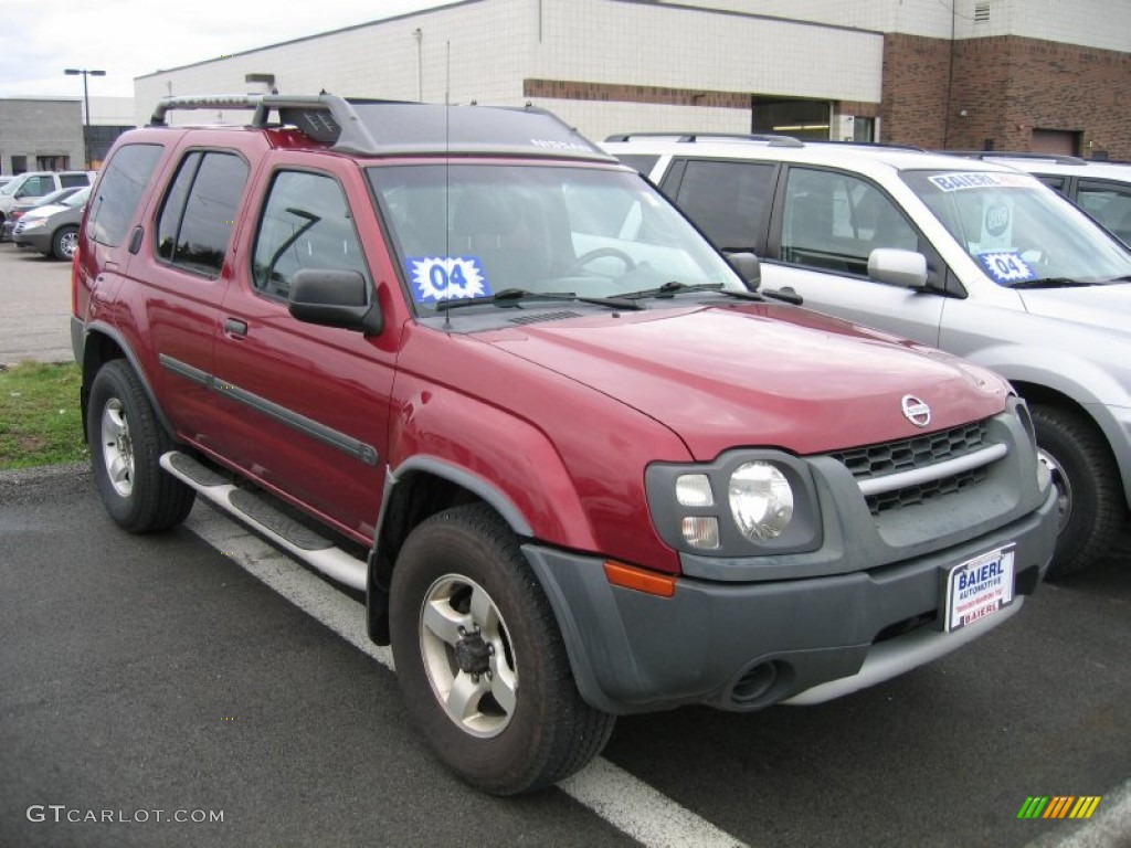2004 Xterra XE 4x4 - Thermal Red Metallic / Gray photo #1